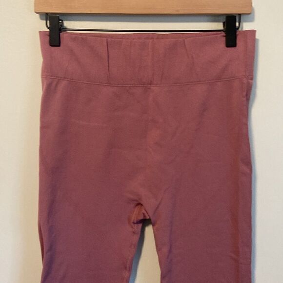 Fabletics Blush Pink High Waisted SculptKnit 7/8 Leggings Size Large - Picture 2 of 10